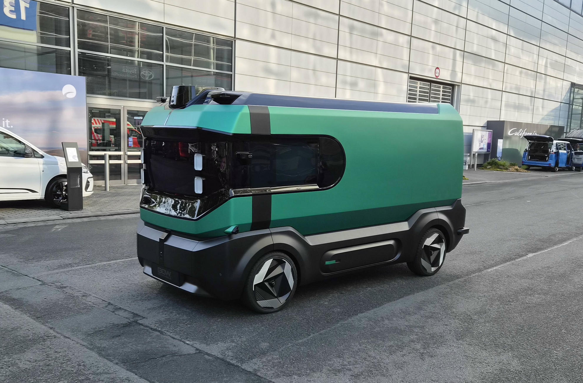 IAA Transportation: bogato, elektrycznie, autonomicznie!